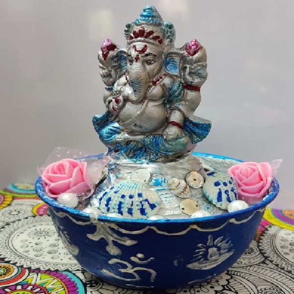 natural and artistic